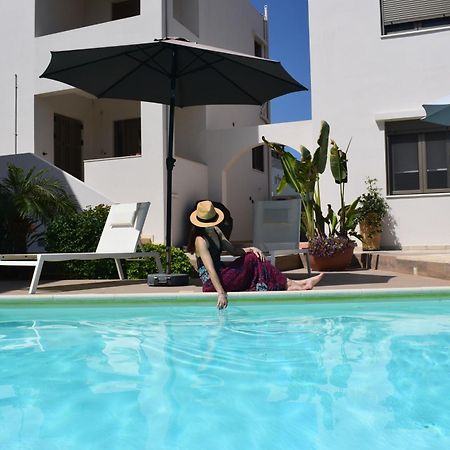 Four Seasons Homes Σταλός Εξωτερικό φωτογραφία