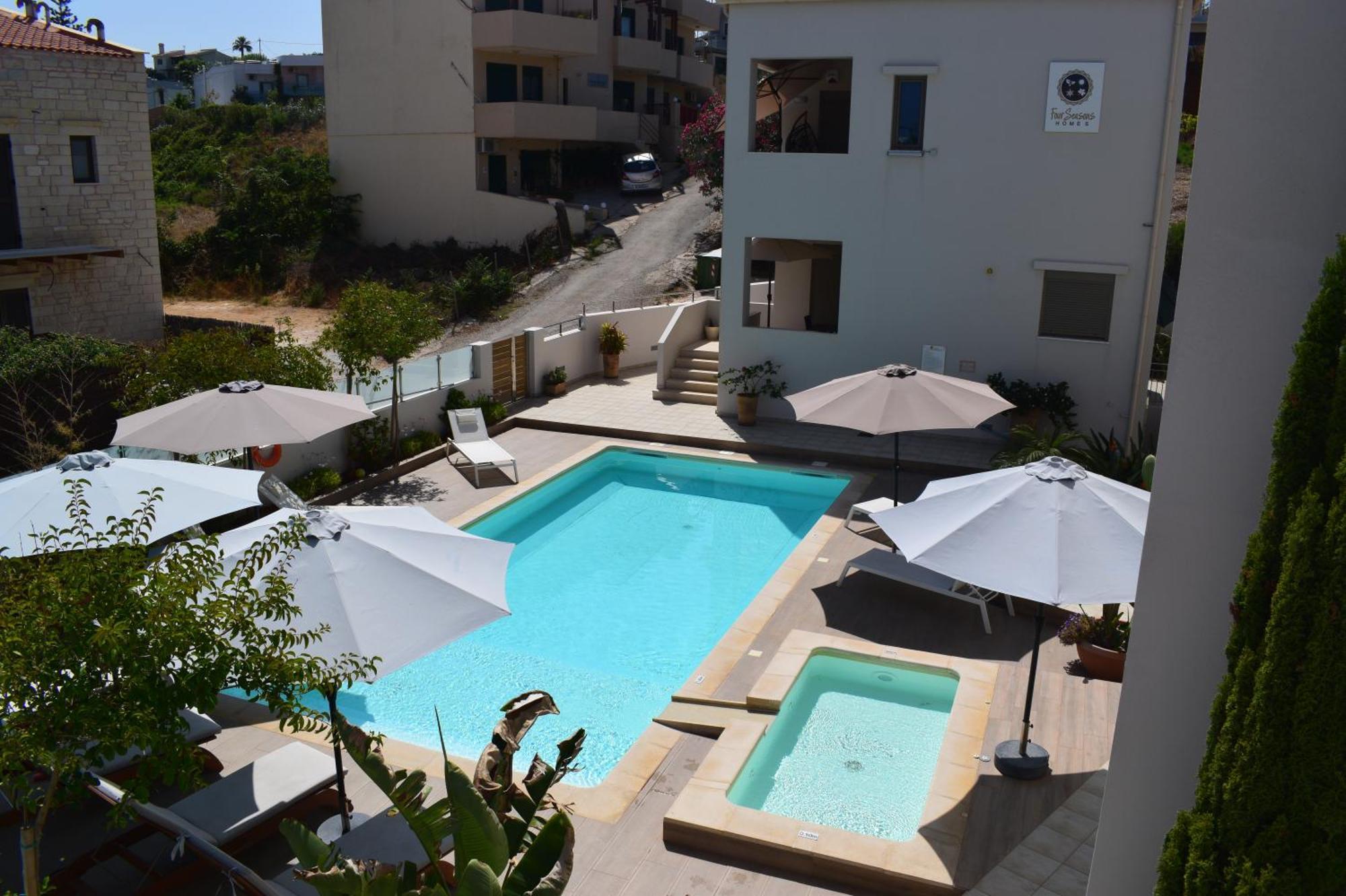Four Seasons Homes Σταλός Εξωτερικό φωτογραφία